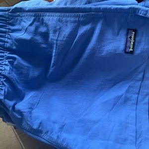 Patagonia woman’s baggies shorts 2 1/2”